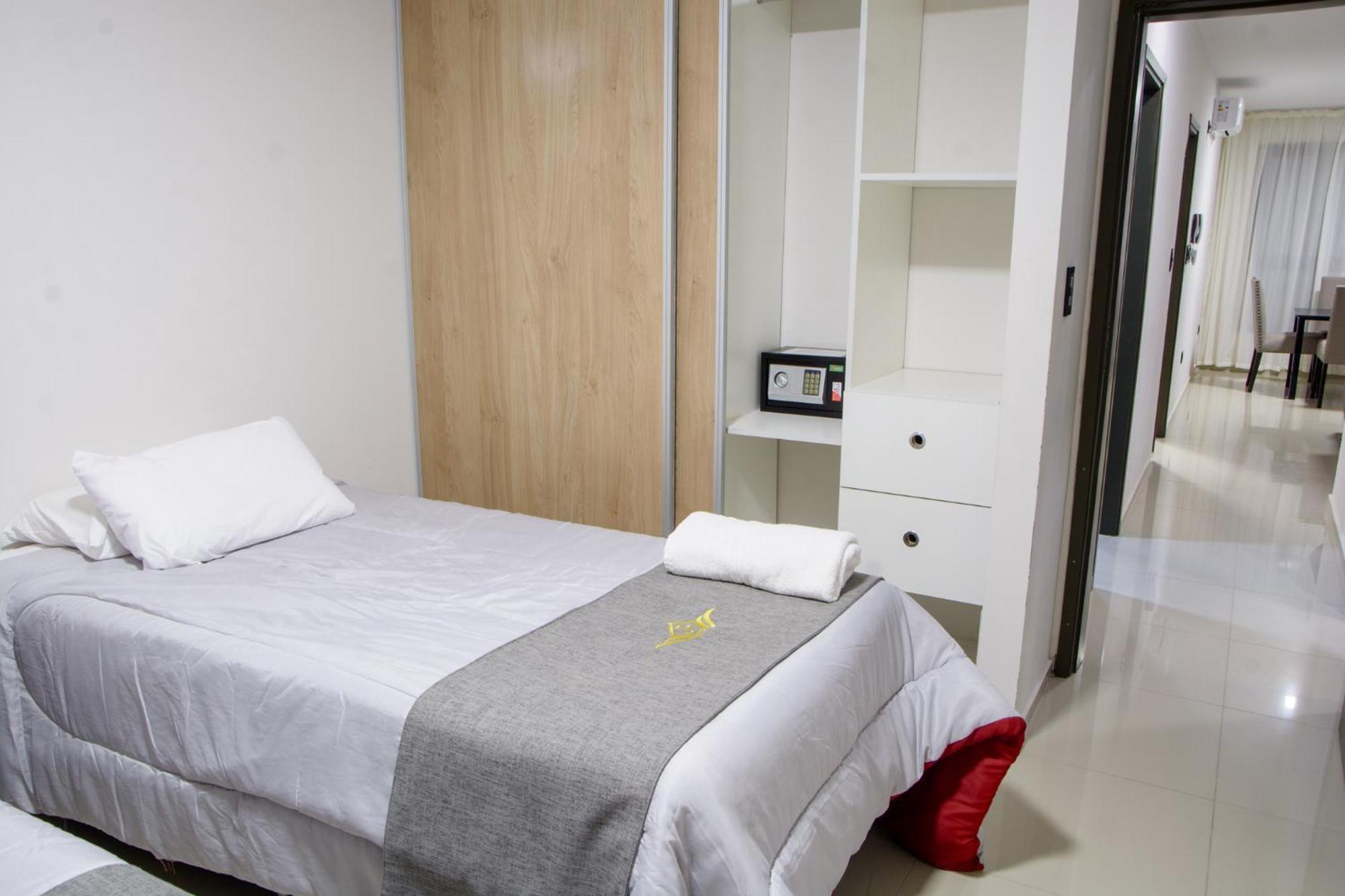 Apart Hotel Jorge I 산티아고 델 에스테로 외부 사진