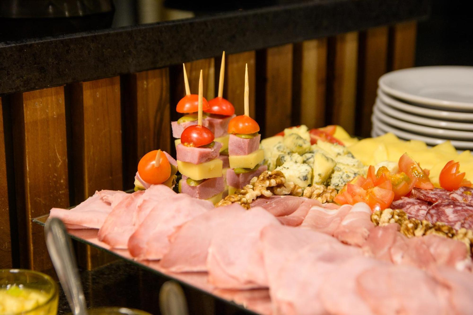 Apart Hotel Jorge I 산티아고 델 에스테로 외부 사진